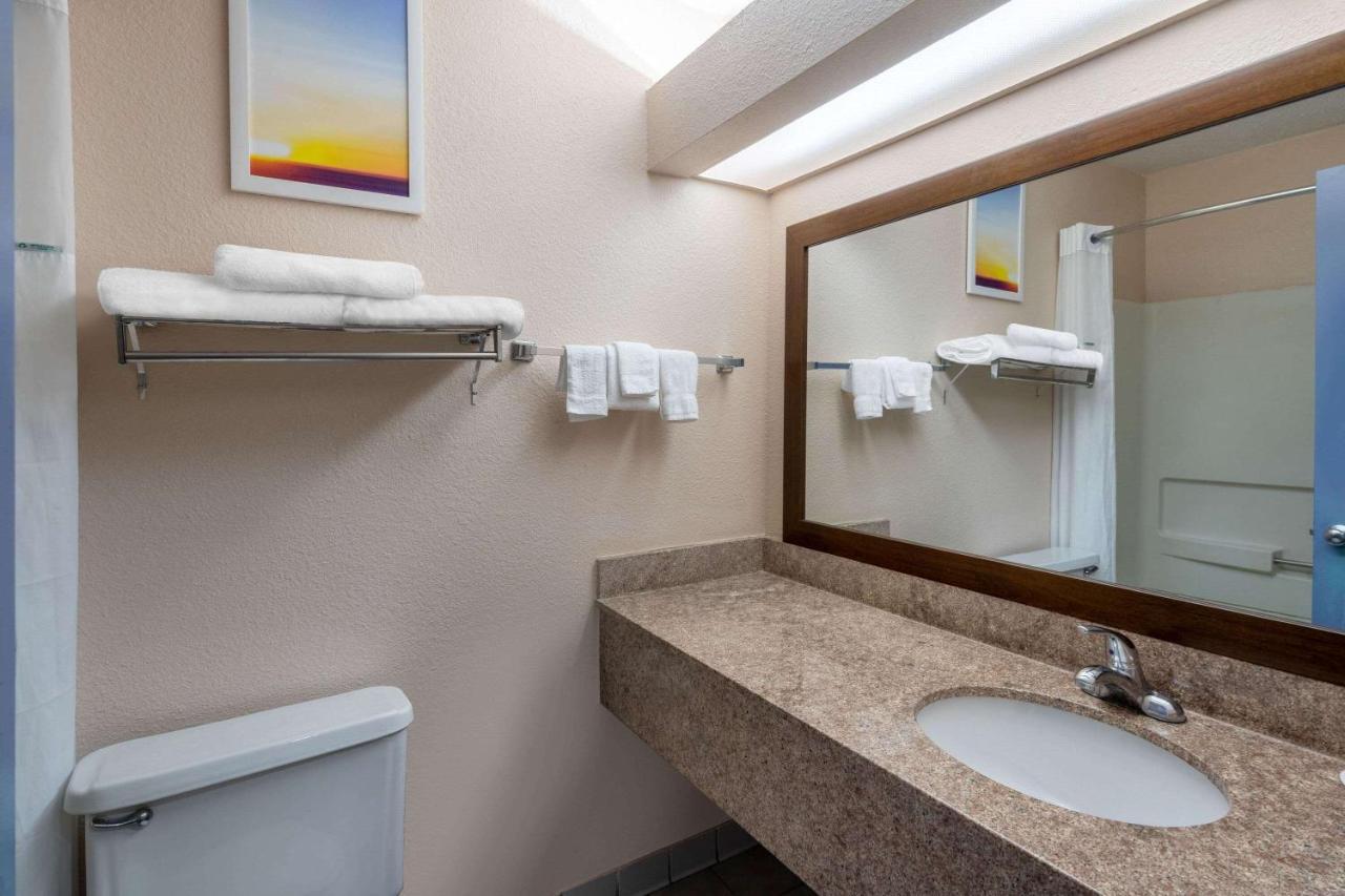Days Inn By Wyndham Panama City Zewnętrze zdjęcie